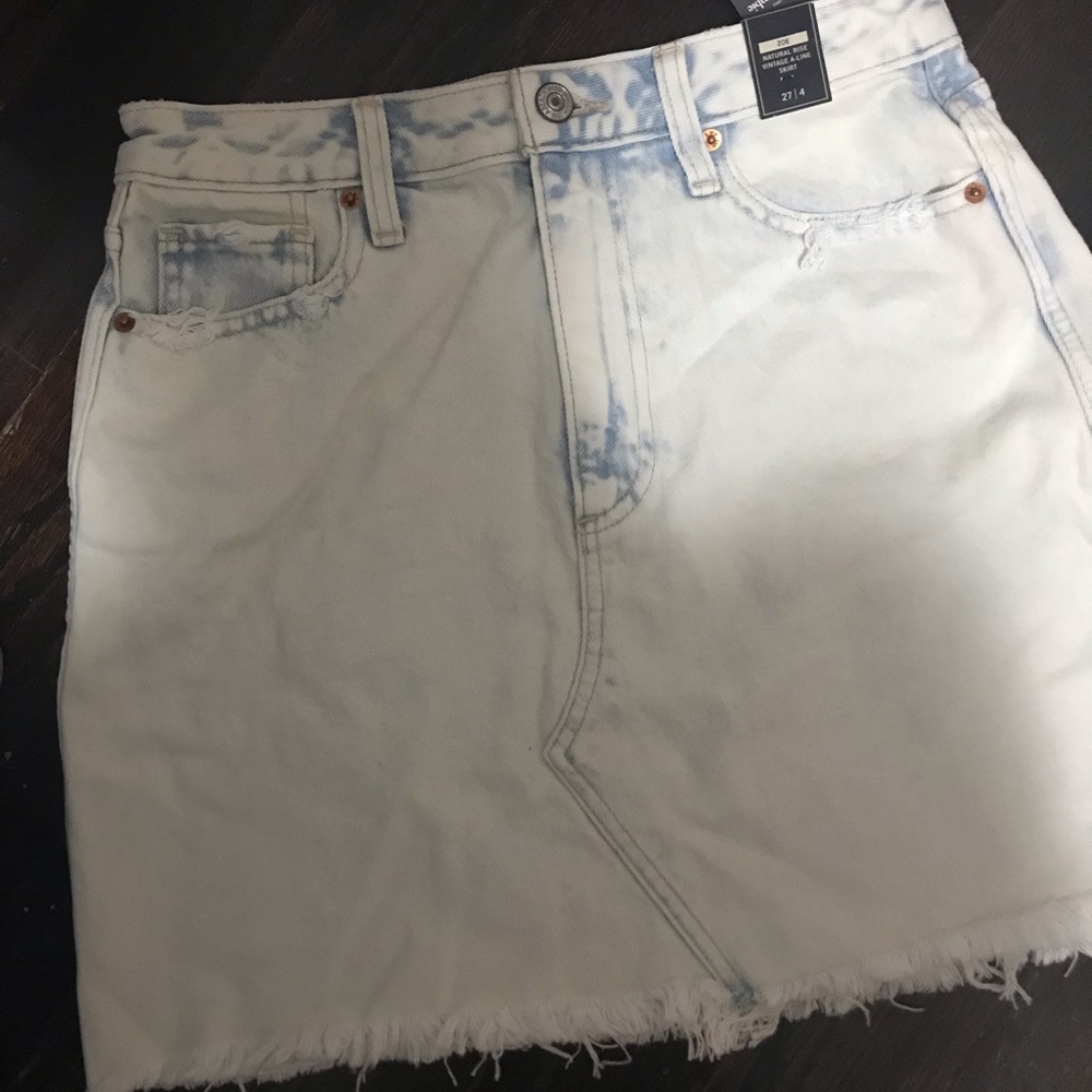 BNWT Abercrombie & Fitch Zoe Denim Skirt Size 27